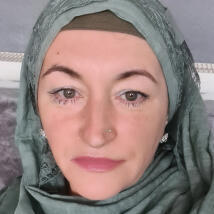 Amira52