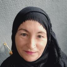 Amira52  