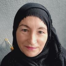 Amira52