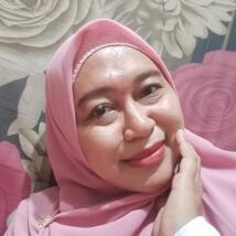 Yunia  