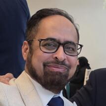 Hussayn786  