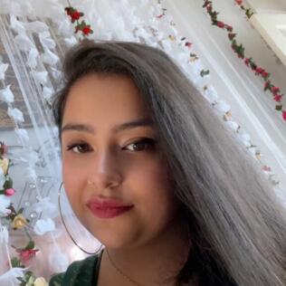Ayesha8000