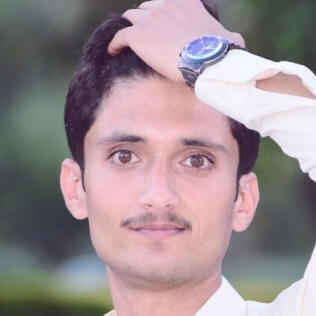 Farrukh_Zaman